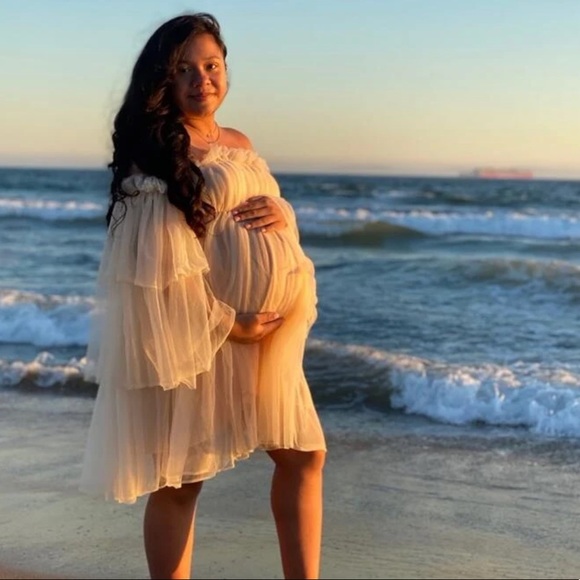 🌻HP 🌻. Maternity dress off shoulder cream ruffle mesh  fairy - Picture 2 of 13